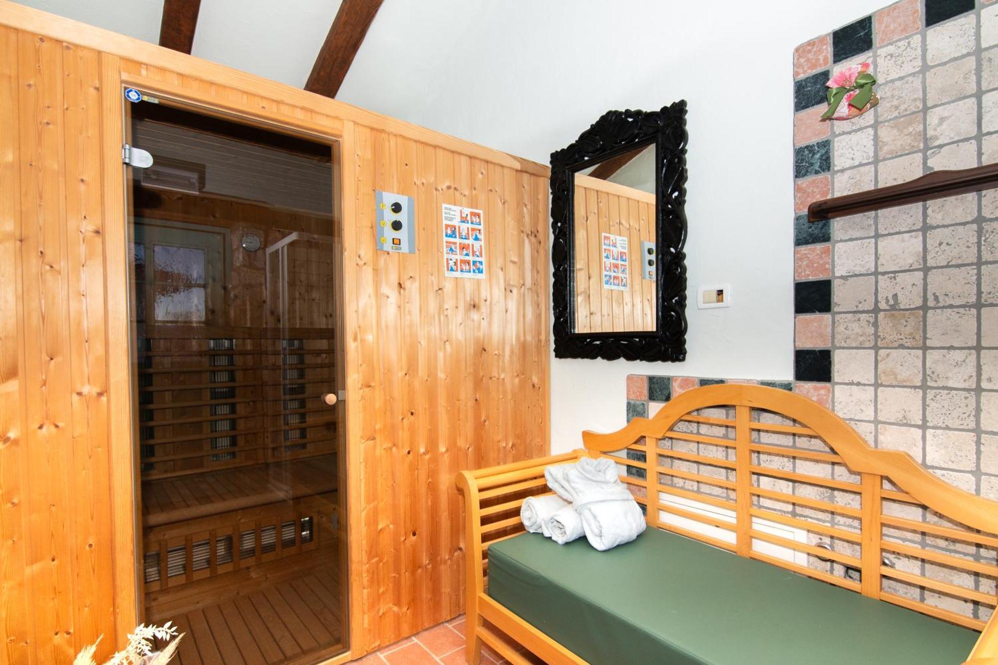 Apartments Valentinus 1800 Sezana Ngoại thất bức ảnh