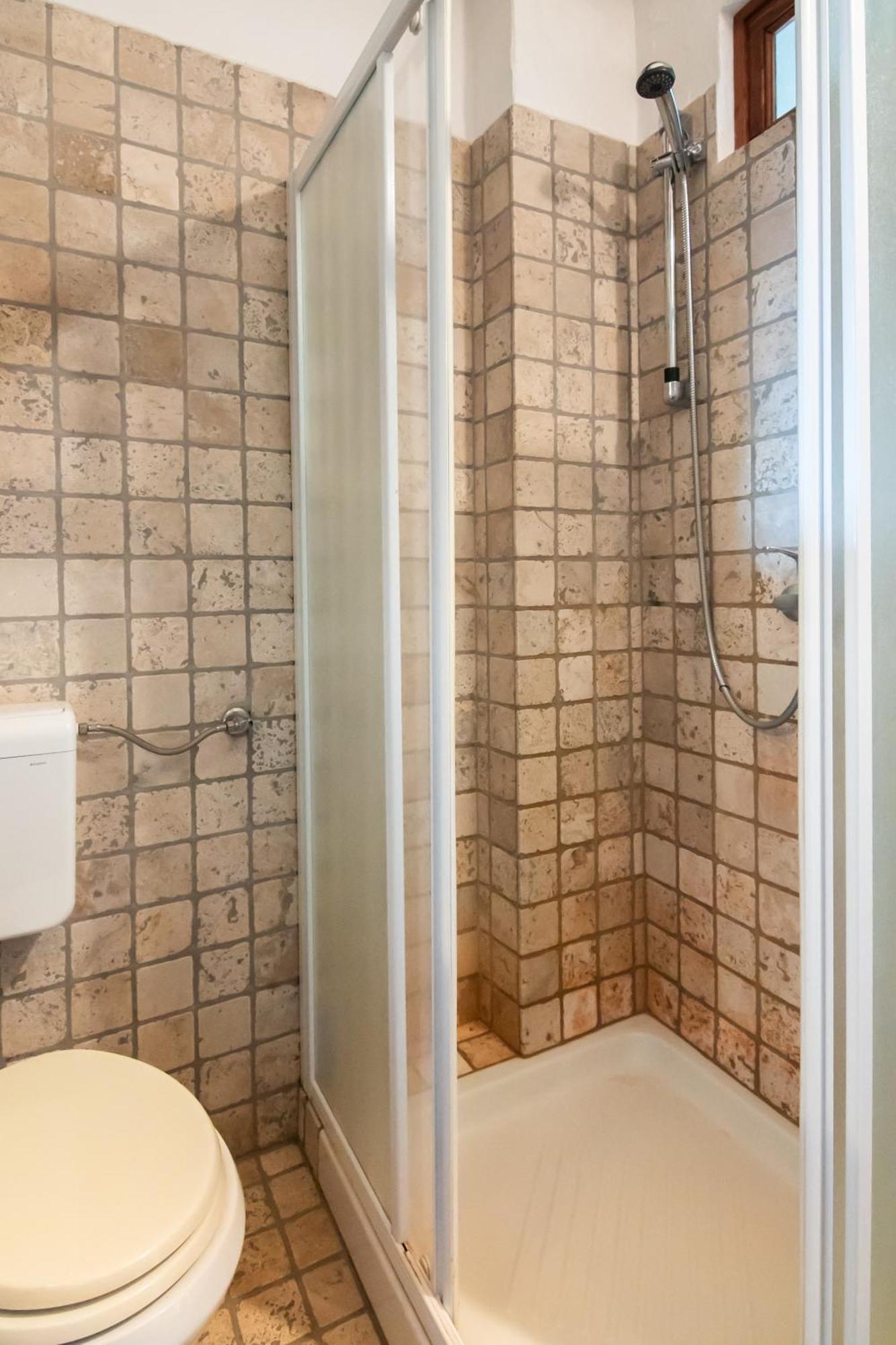Apartments Valentinus 1800 Sezana Ngoại thất bức ảnh